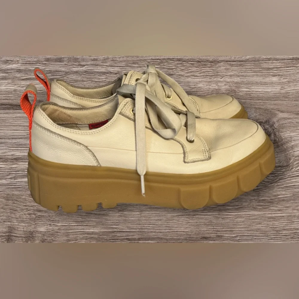 Sorel Women's Caribou X Shoe Waterproof Shoes SZ 10 Cream Orange